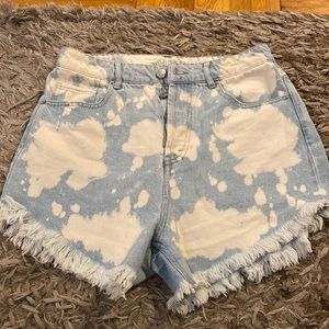 Wild fable high rise denim shorts size 8
